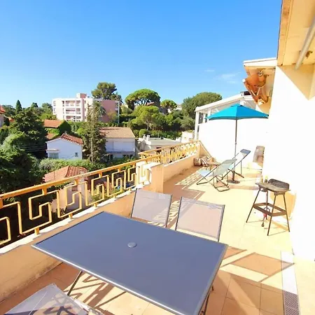 Apartment 2P 60M²,Centre-Ville,Calme ,Vue Mer ,Parking ,Wifi Antibes