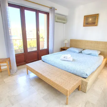 2P 60M²,Centre-Ville,Calme ,Vue Mer ,Parking ,Wifi Apartment Antibes
